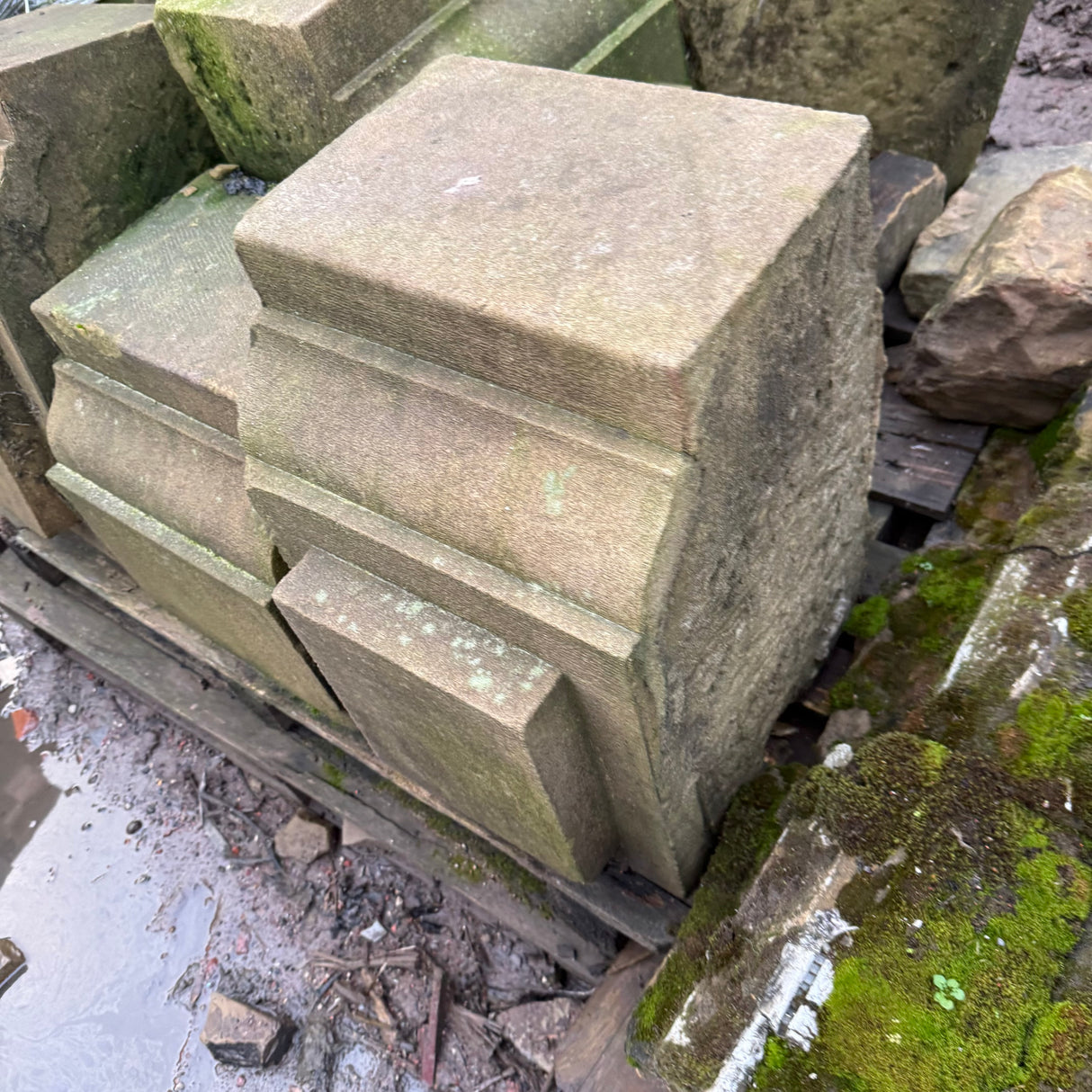 Architectural Stone Corbels - Jobt Lot