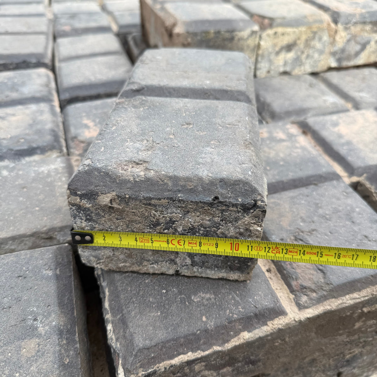 Reclaimed Staffordshire Blue 2 Bar Stable Paver
