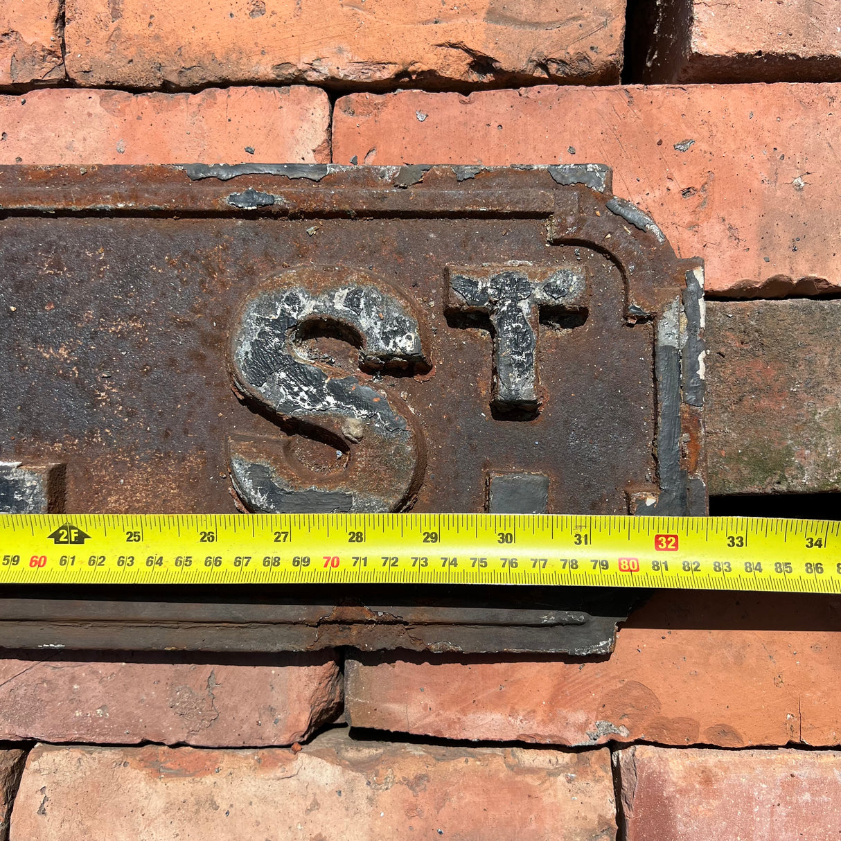 Original Cast Iron ‘Russell St’ Street Sign