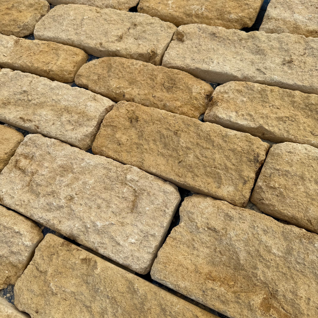 Cotswold Blend Stone Cladding - Per SQM
