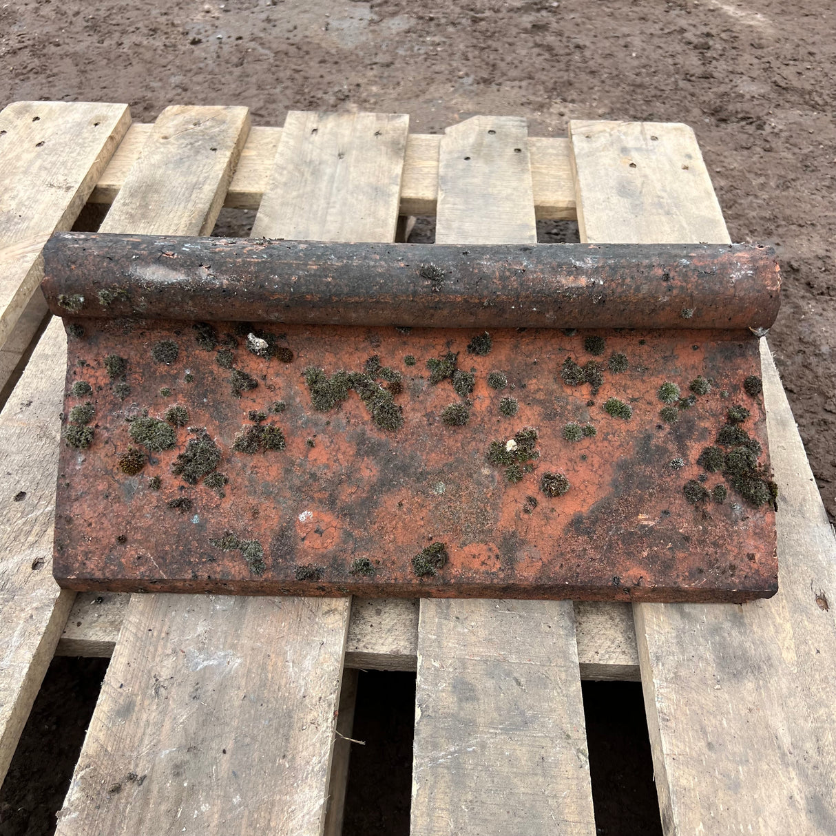 Reclaimed Red Roll Top Clay Triangle Roof Ridge Tiles - 110 Degree