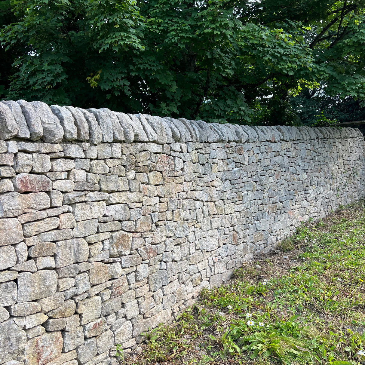 Limestone Dry Stone Walling - Per Bag