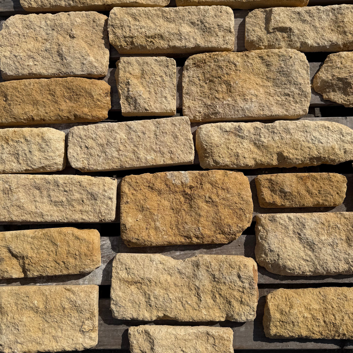 Cotswold Blend Stone Cladding - Per SQM