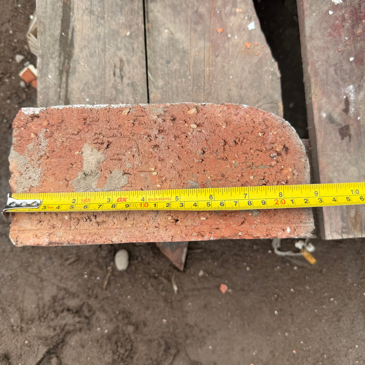 Reclaimed Wirecut Bullnose Bricks