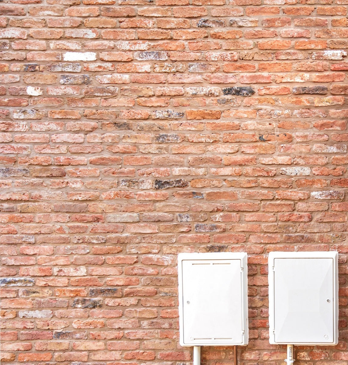 New Build Development Using Reclaimed Antique Bricks