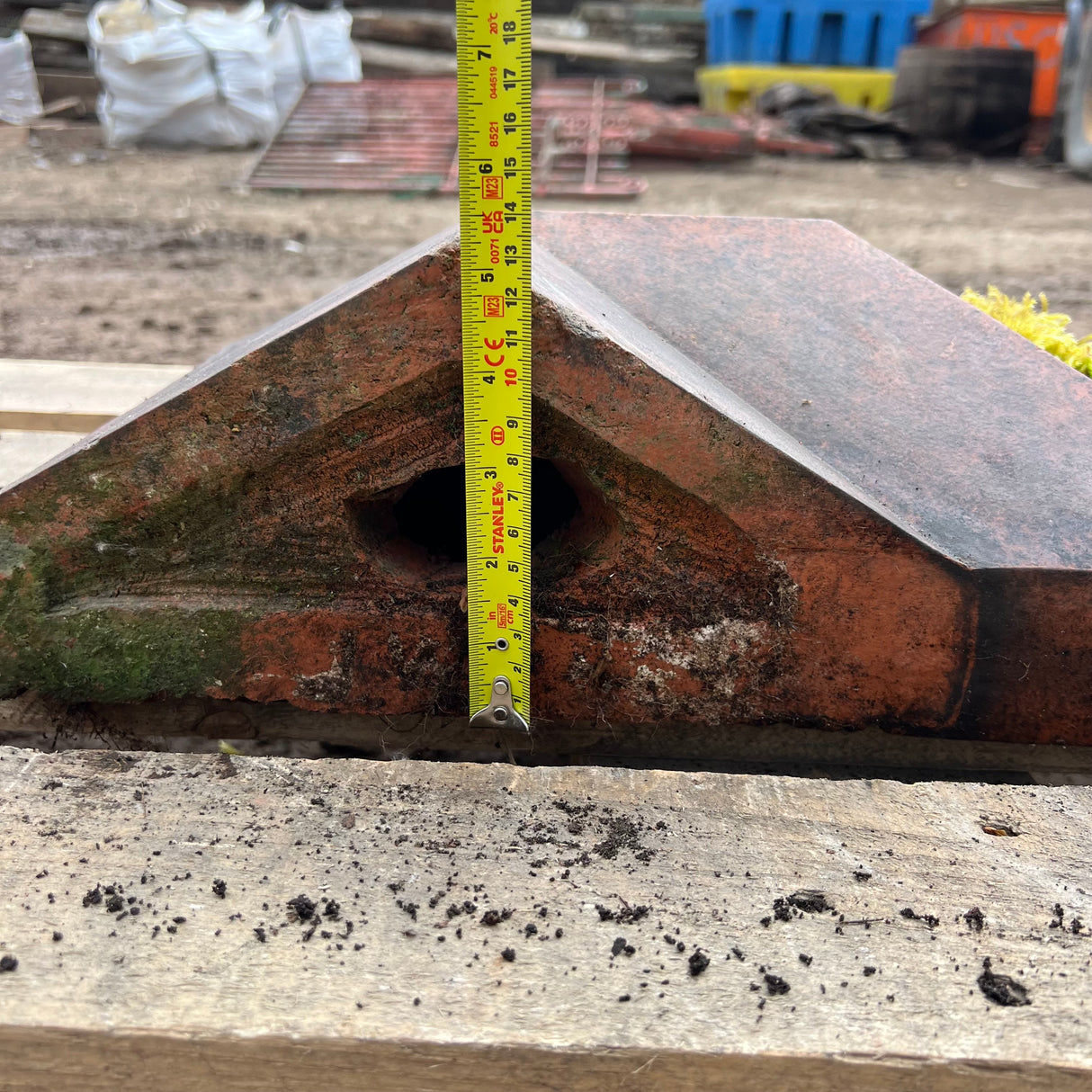 Reclaimed Terracotta Red Brick Wall Coping Corner & End