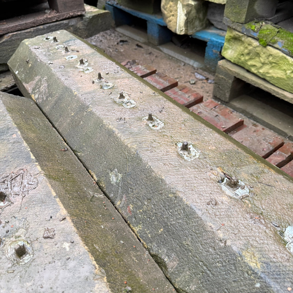 Reclaimed Stone Coping - Job Lot