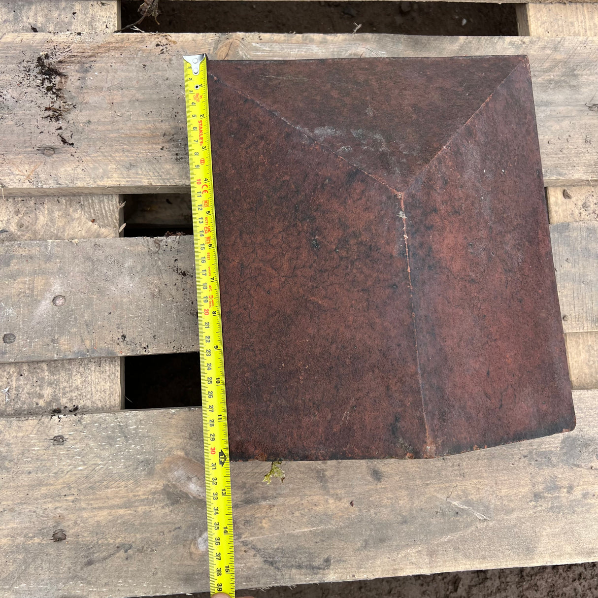 Reclaimed Terracotta Red Brick Wall Coping End