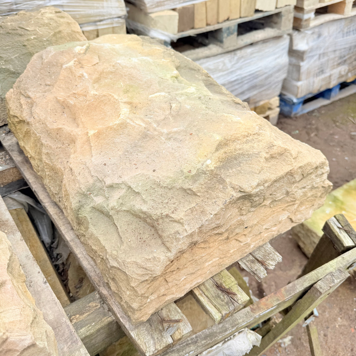Half Round Stone Coping - 600mm Long