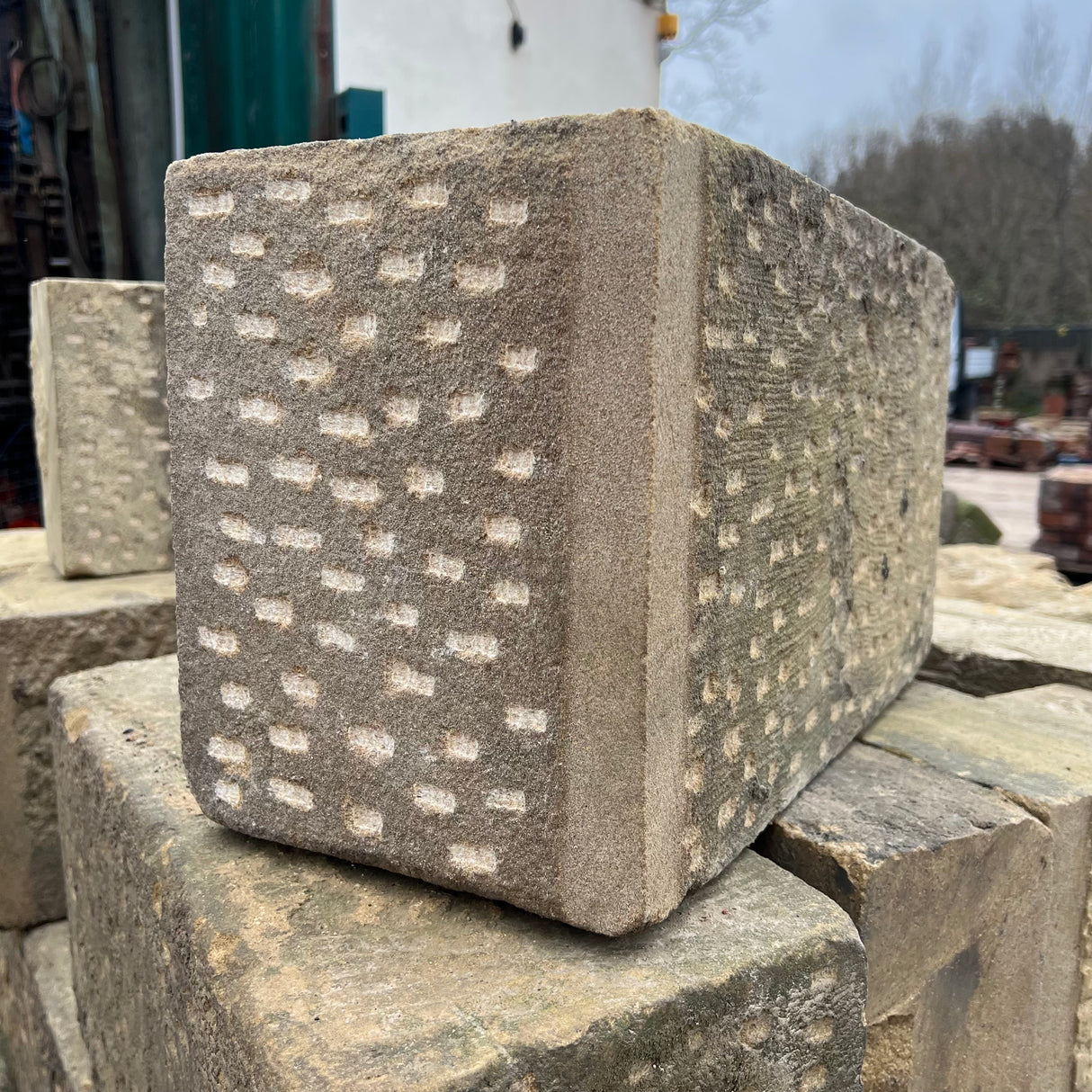 Punched and Draft Stone Quoins