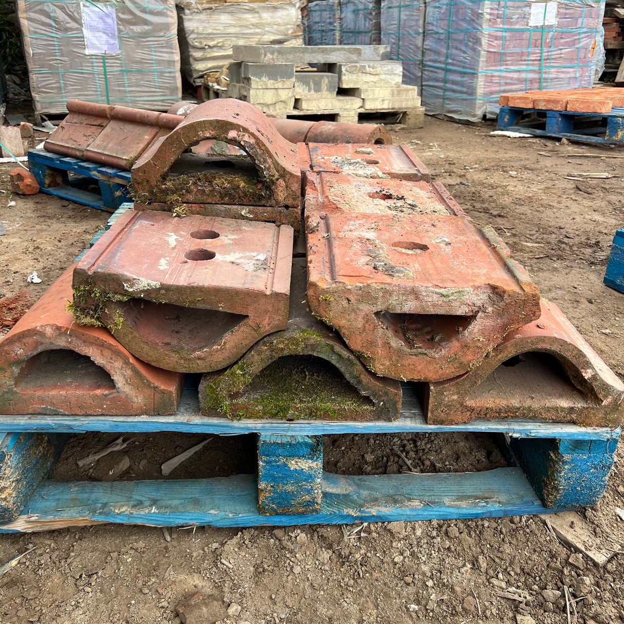 Reclaimed Terracotta Red Wall Coping Brick - Job Lot of 14ft