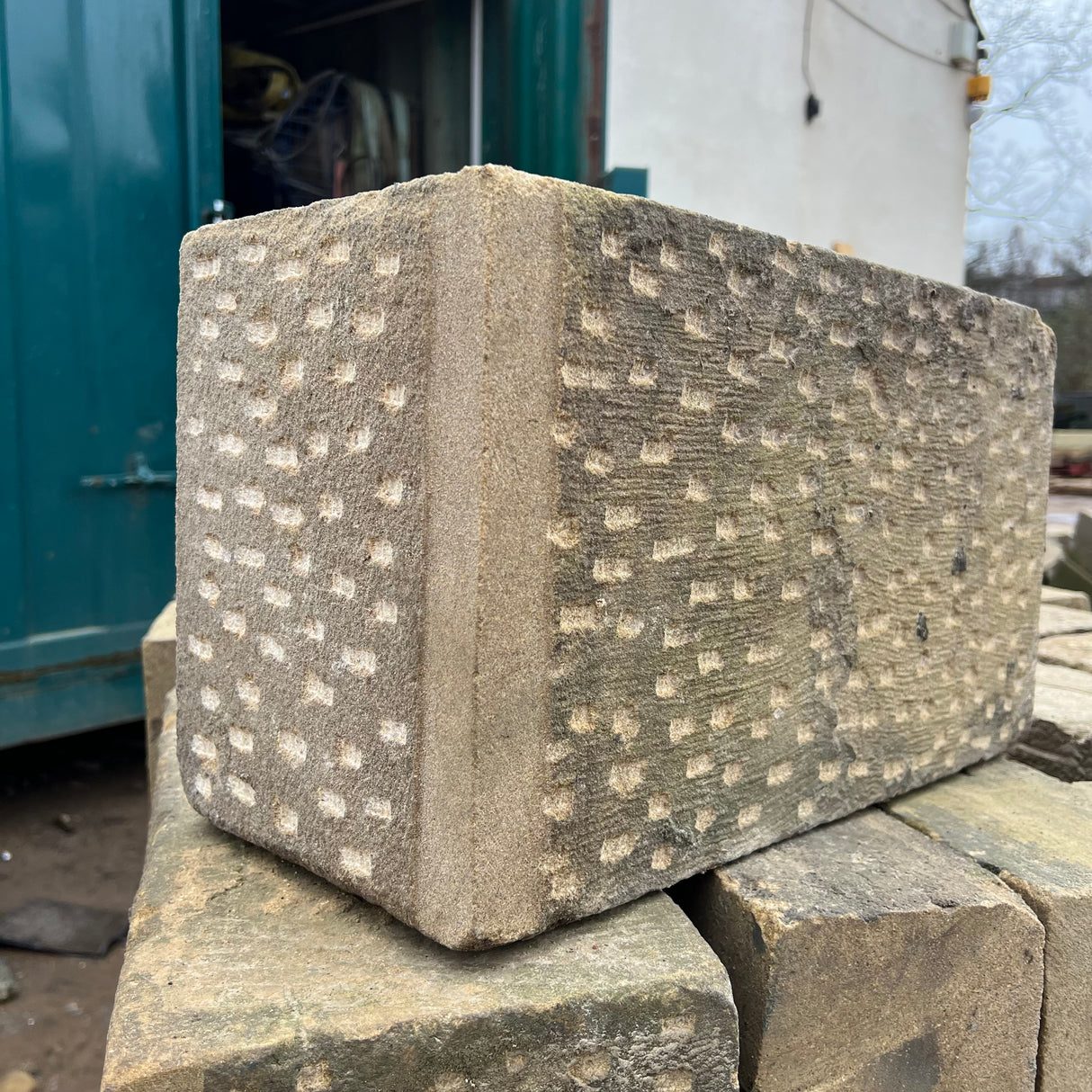 Punched and Draft Stone Quoins
