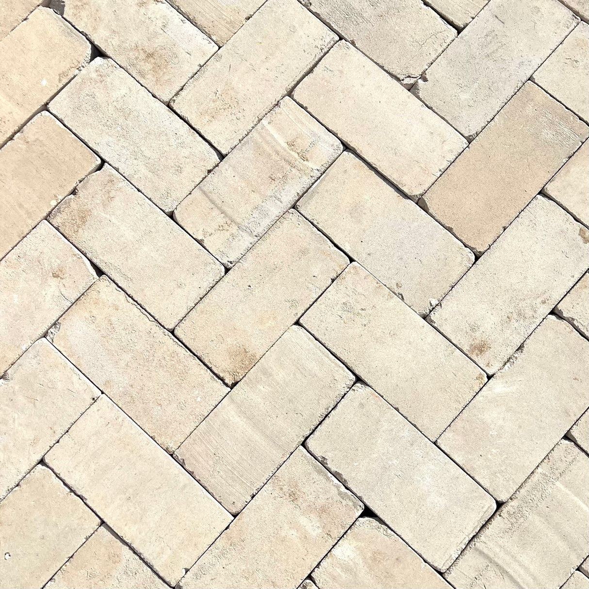Reclaimed White Paving Bricks | Pack Of 400 Bricks | Free Delivery