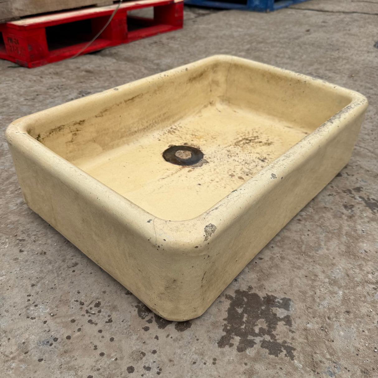 Reclaimed Yellow Ceramic Belfast Sink