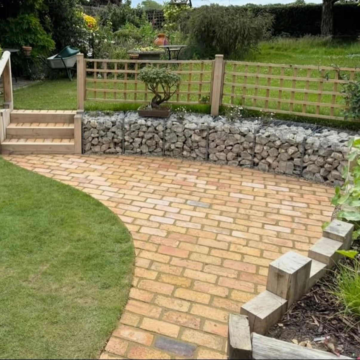 Reclaimed Yellow Clay Paving Bricks | Pack of 250 Bricks | Free Delivery