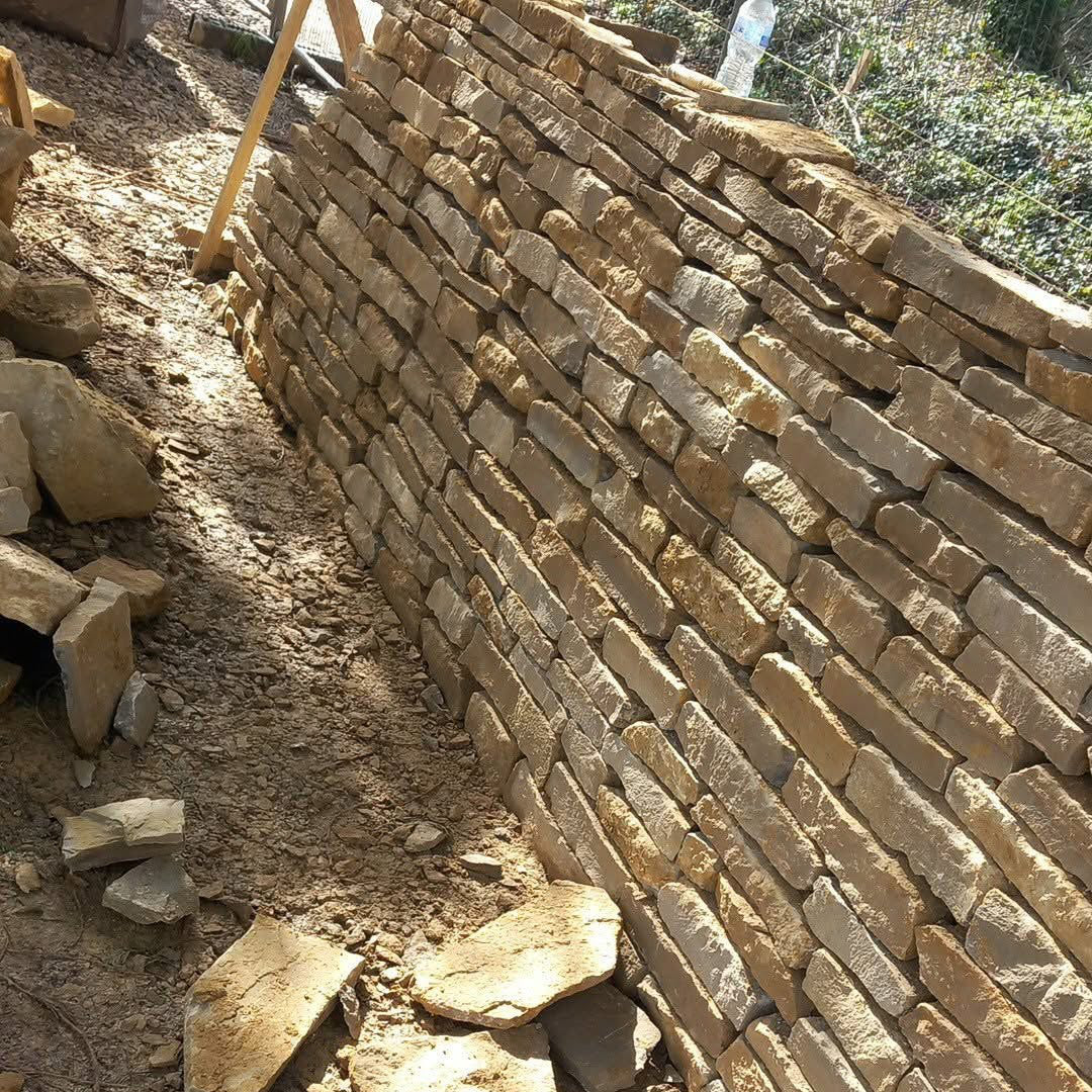 Cotswold Grey Dry Stone Walling - Per Bag