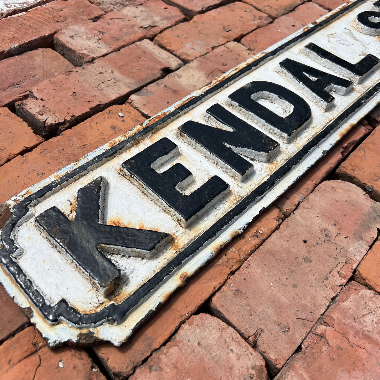 Original Cast Iron ‘Kendal St’ Street Sign