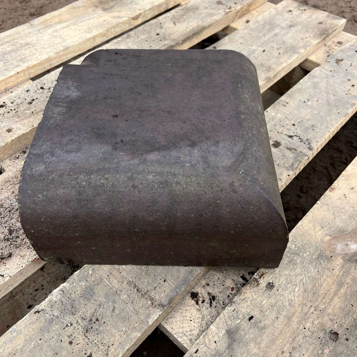 Reclaimed Staffordshire Blue Bullnose Brick Wall Coping 90 Degree Corner