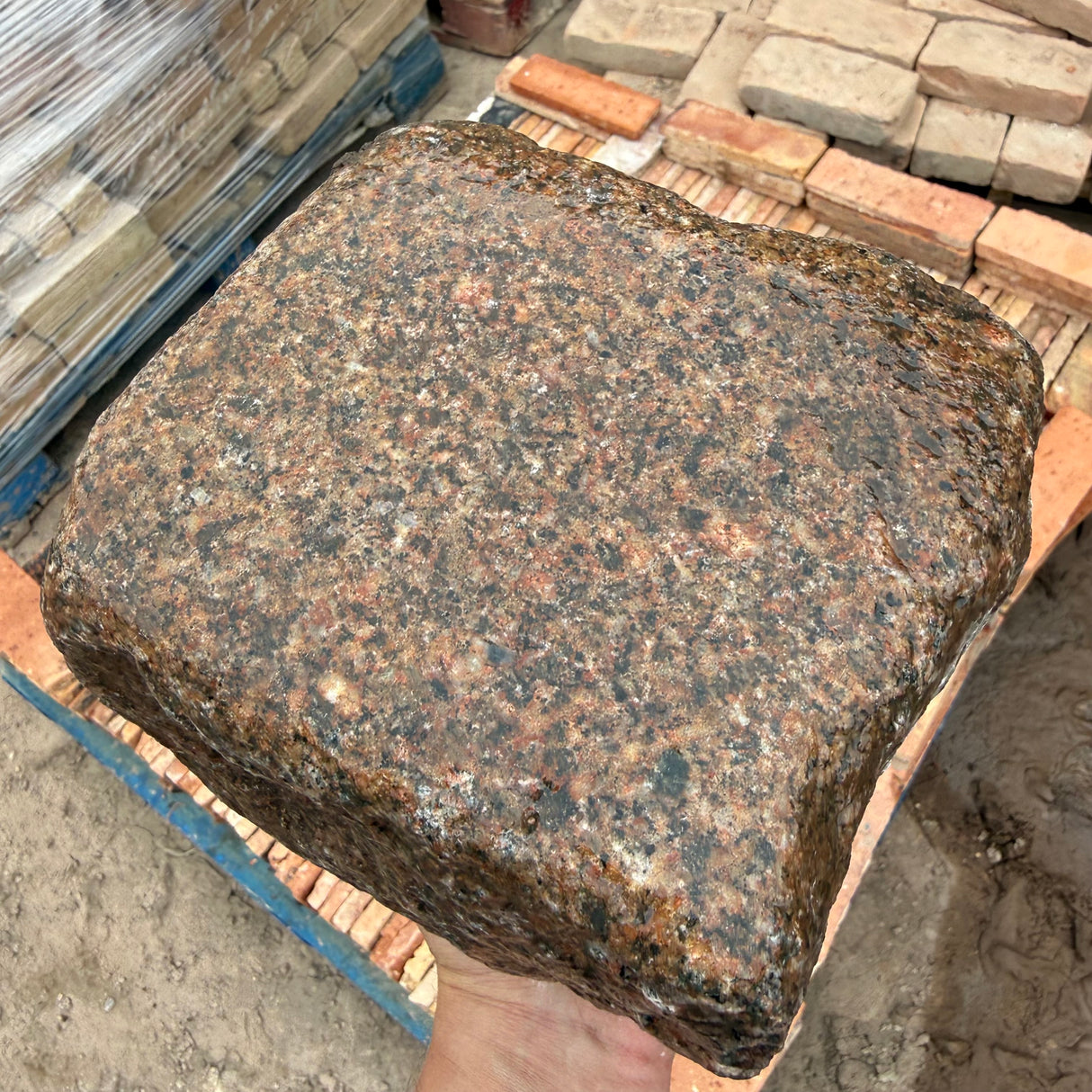 Reclaimed Random Pink Granite Setts - Per Bag