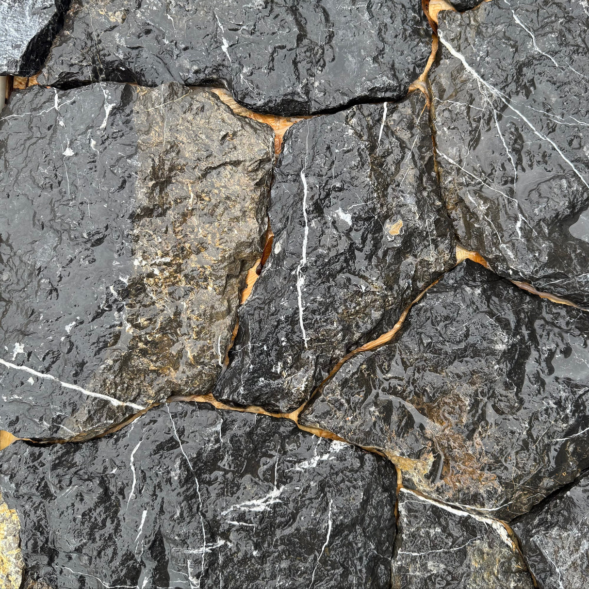 Narcisse Black Stone Cladding