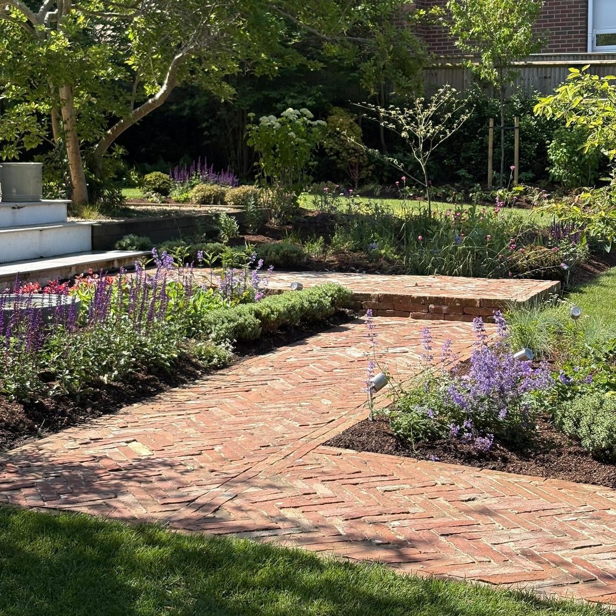Reclaimed Red Stacker Brick Pavers