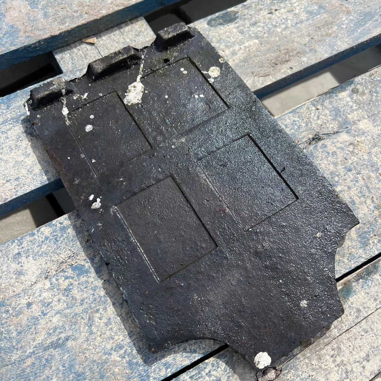 Reclaimed Staffordshire Blue Fishtail Roof Tile