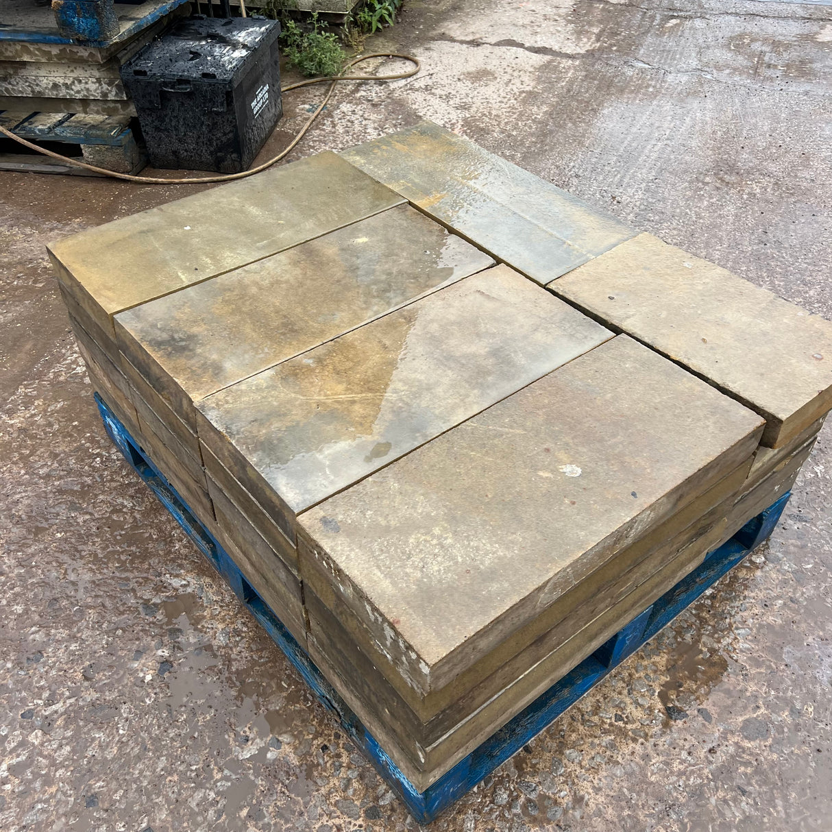 Reclaimed Flat Wall Coping Stones