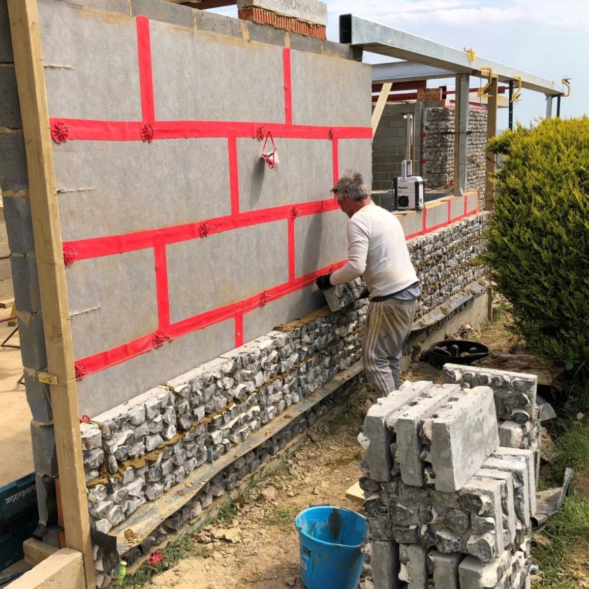 Natural Knapped Flint Cladding Blocks - Per SQM
