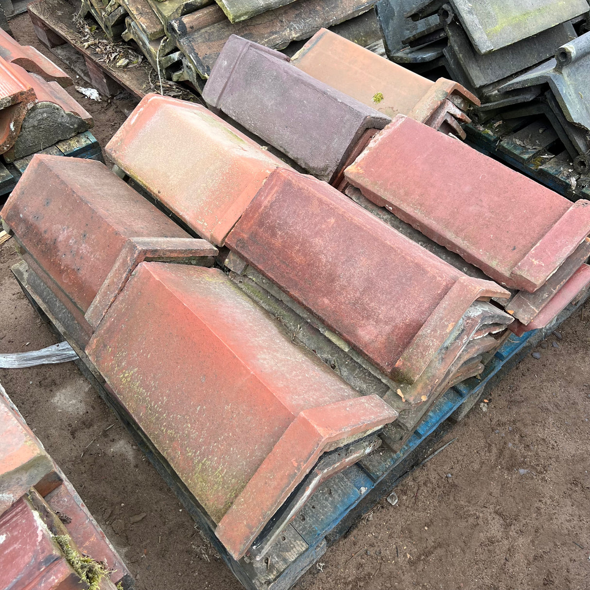 Reclaimed 18" Red Triangle Capped Clay Roof Ridge Tile - 100 Degree