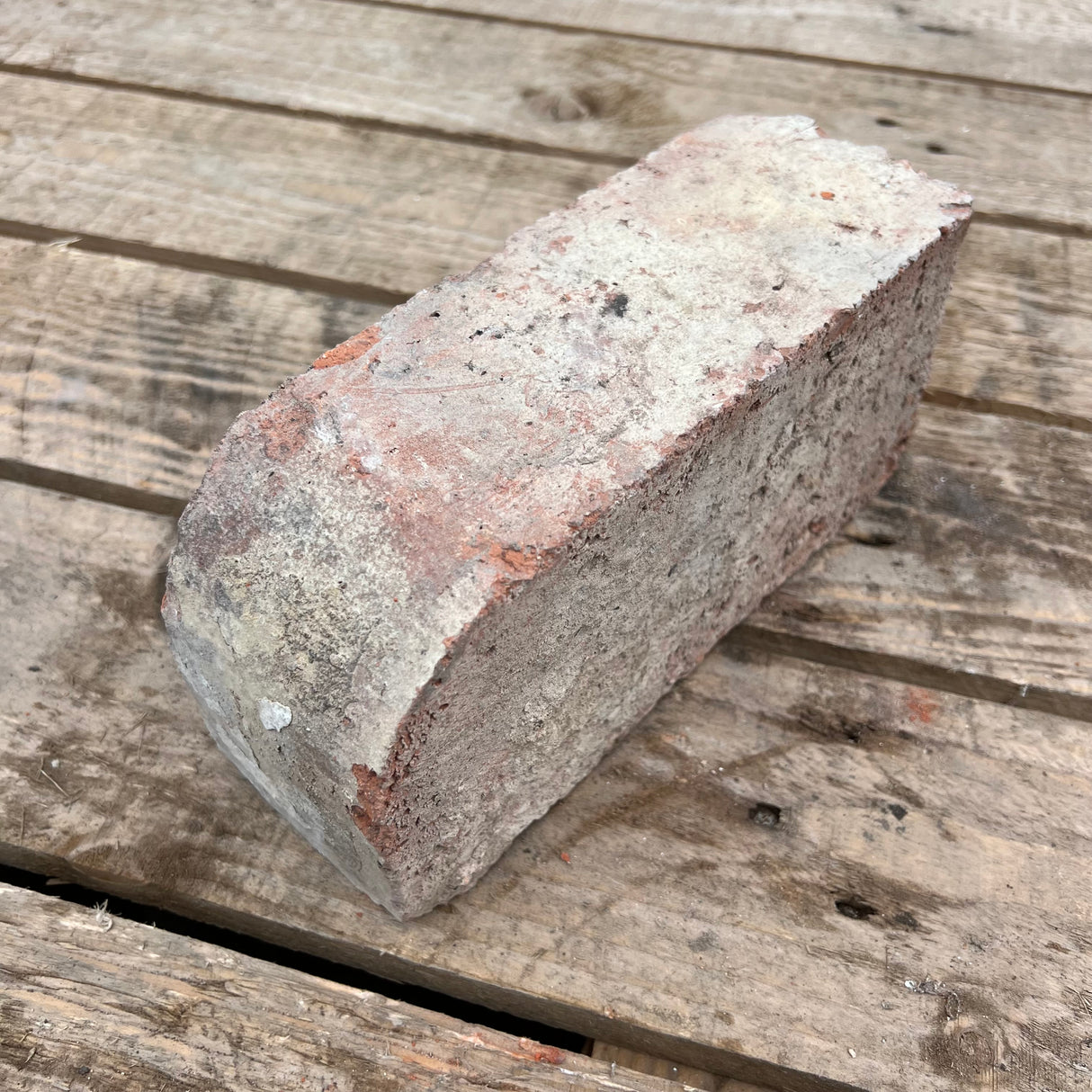 Reclaimed Imperial Wirecut Bullnose Brick