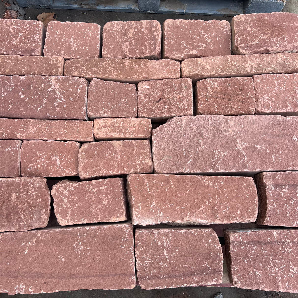 Tumbled Cheshire Red Sandstone Walling - Per Bag