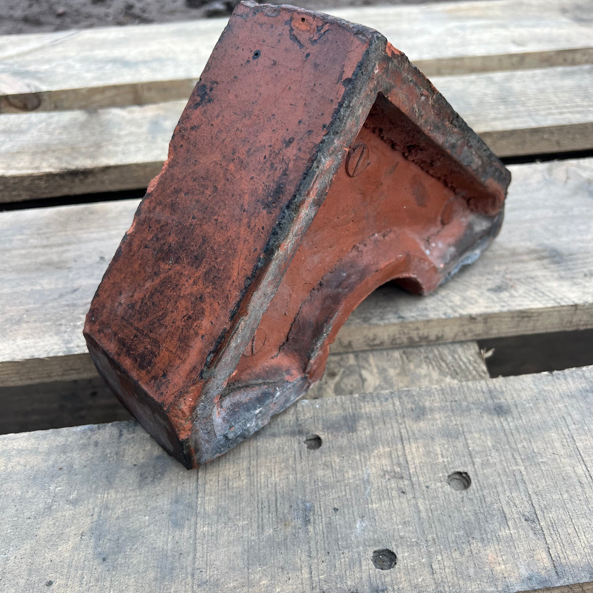 Reclaimed Red Triangle Wall Coping Brick