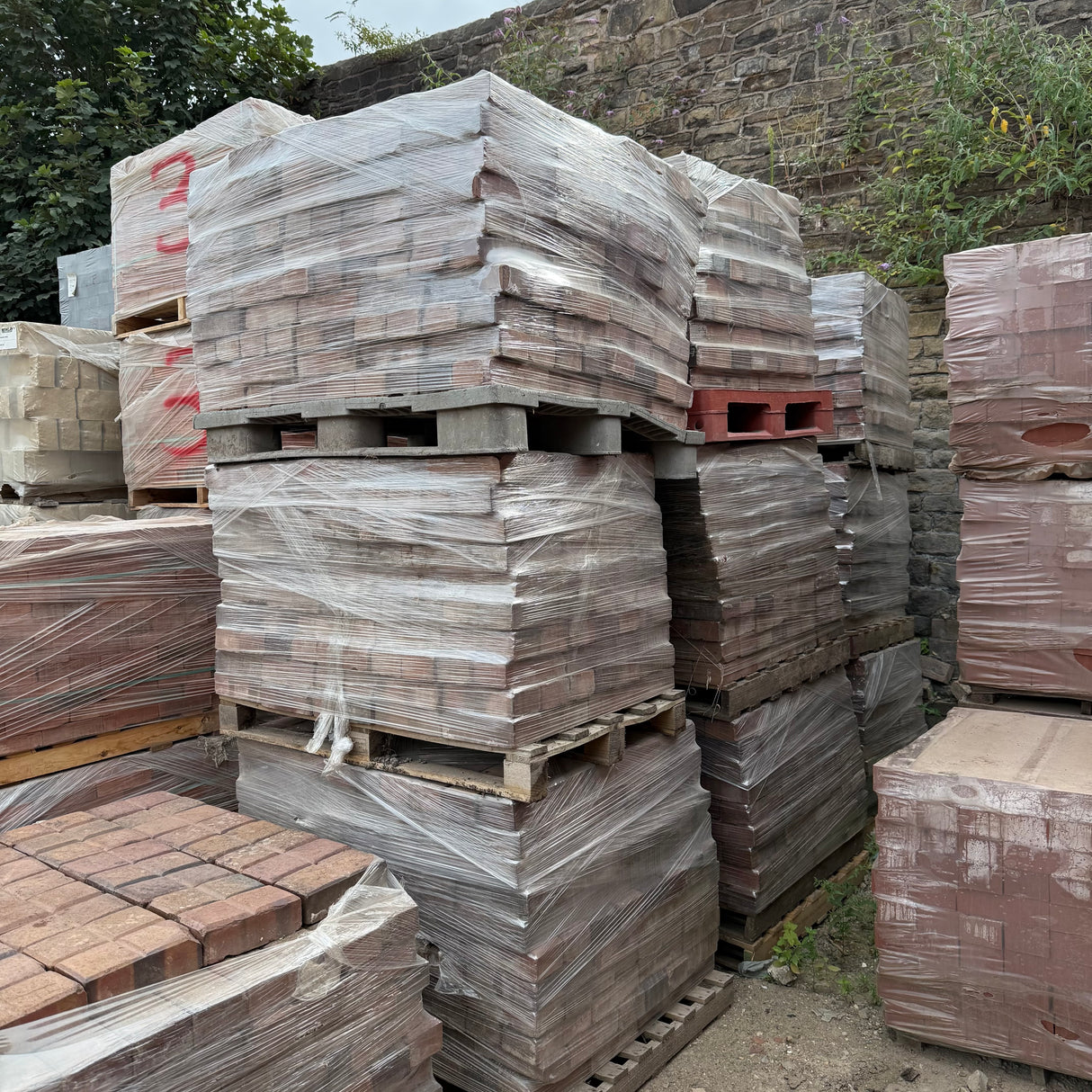 Reclaimed Victorian Two Bar Stable Pavers