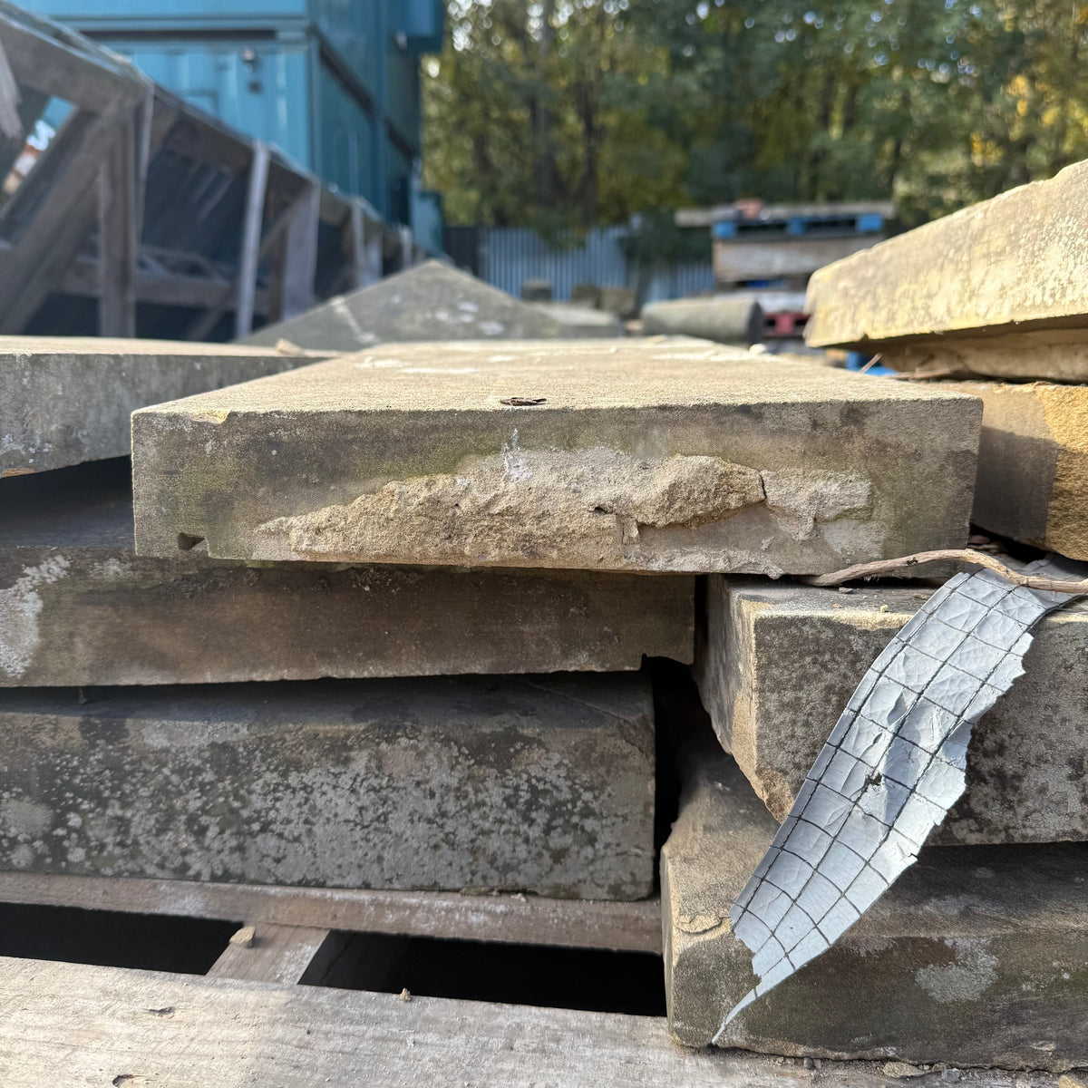 Reclaimed One Weathered Stone Wall Coping - Job Lot