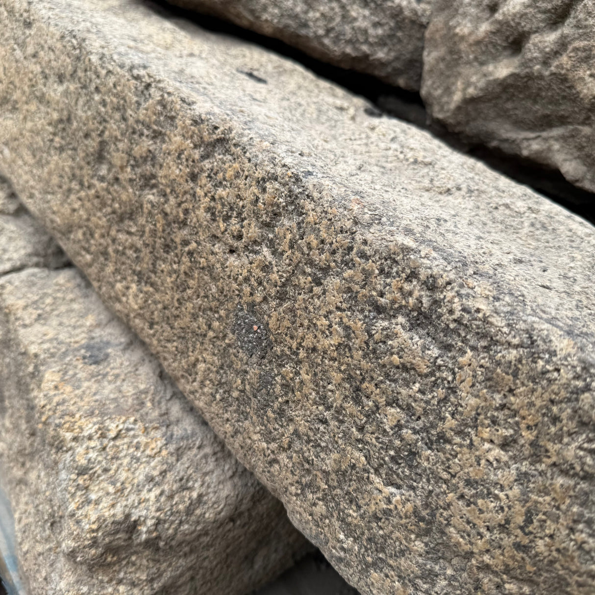 Reclaimed Granite Kerbs - 10" x 6"