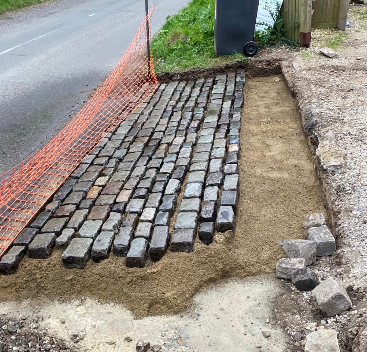 Reclaimed Mixed Granite Stone Cobble Setts - Per Bag