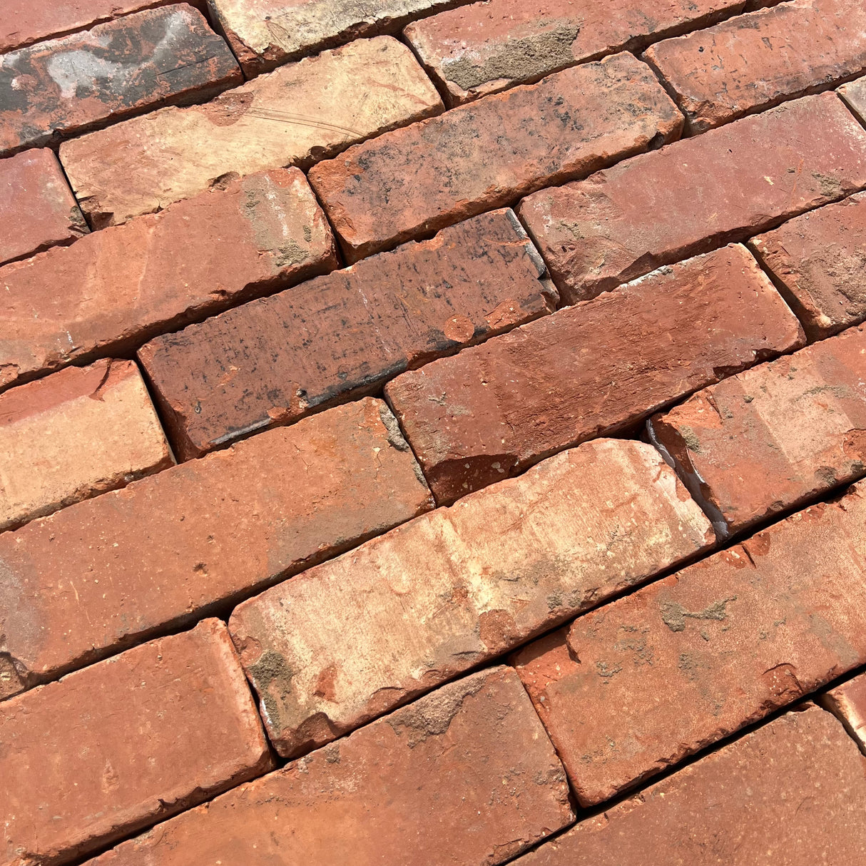 Reclaimed Worcester Wirecut Brick | Pack of 250 Bricks | Free Delivery