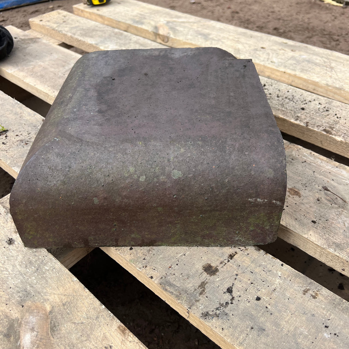 Reclaimed Staffordshire Blue Bullnose Brick Wall Coping 90 Degree Corner