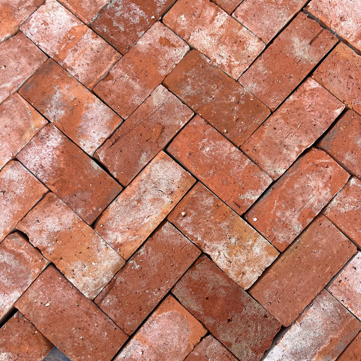 Reclaimed 2" Orange Wirecut Brick | Pack of 400 Bricks | Free Delivery