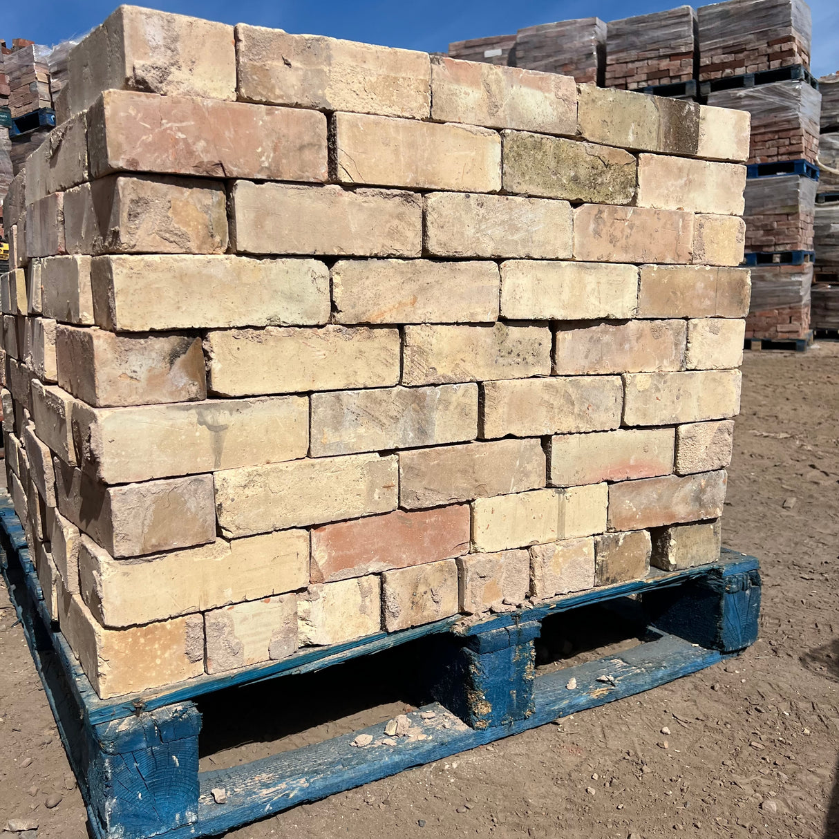 Reclaimed 73mm White Gault Bricks | Pack of 250 | Free Delivery