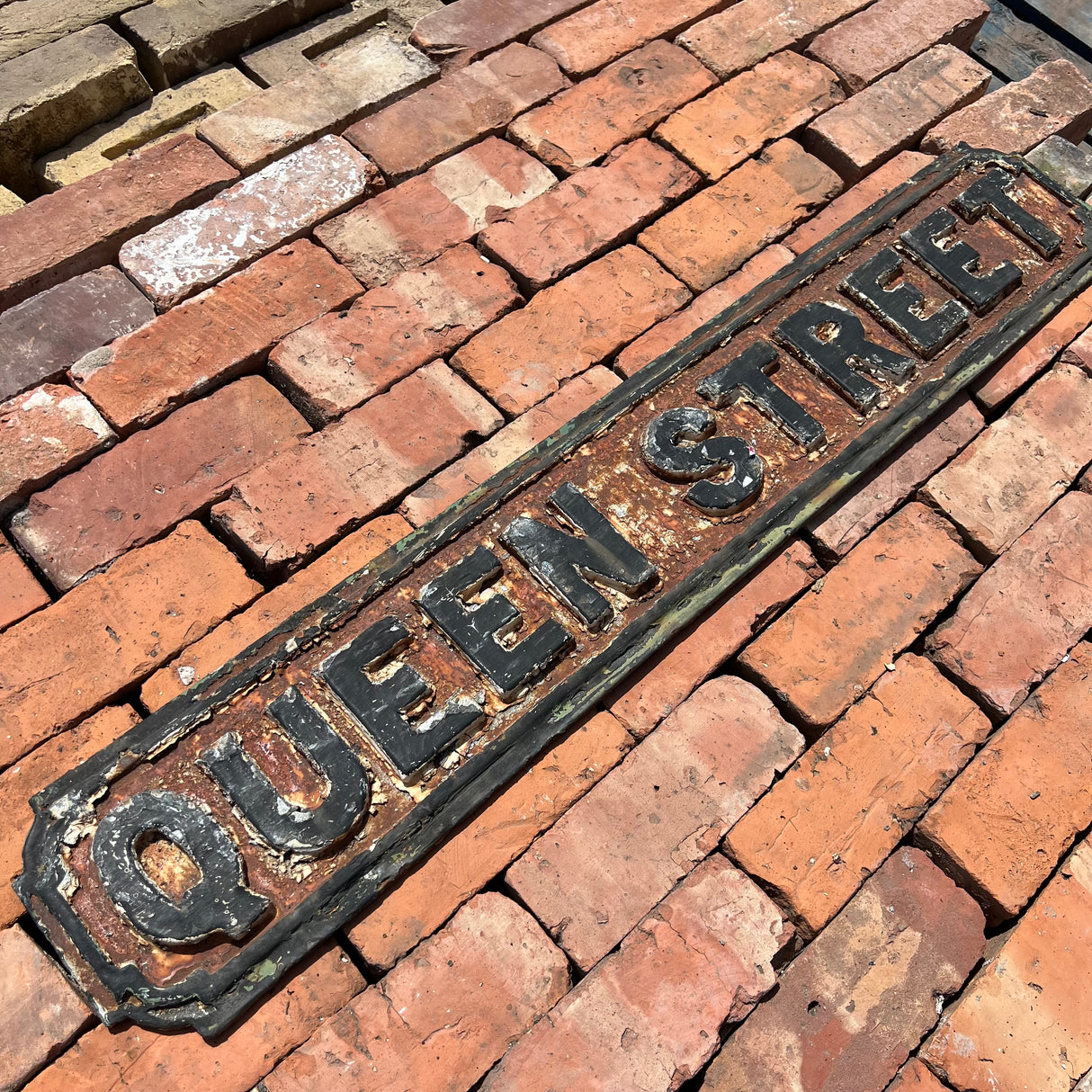 Original Cast Iron ‘Queen Street’ Sign