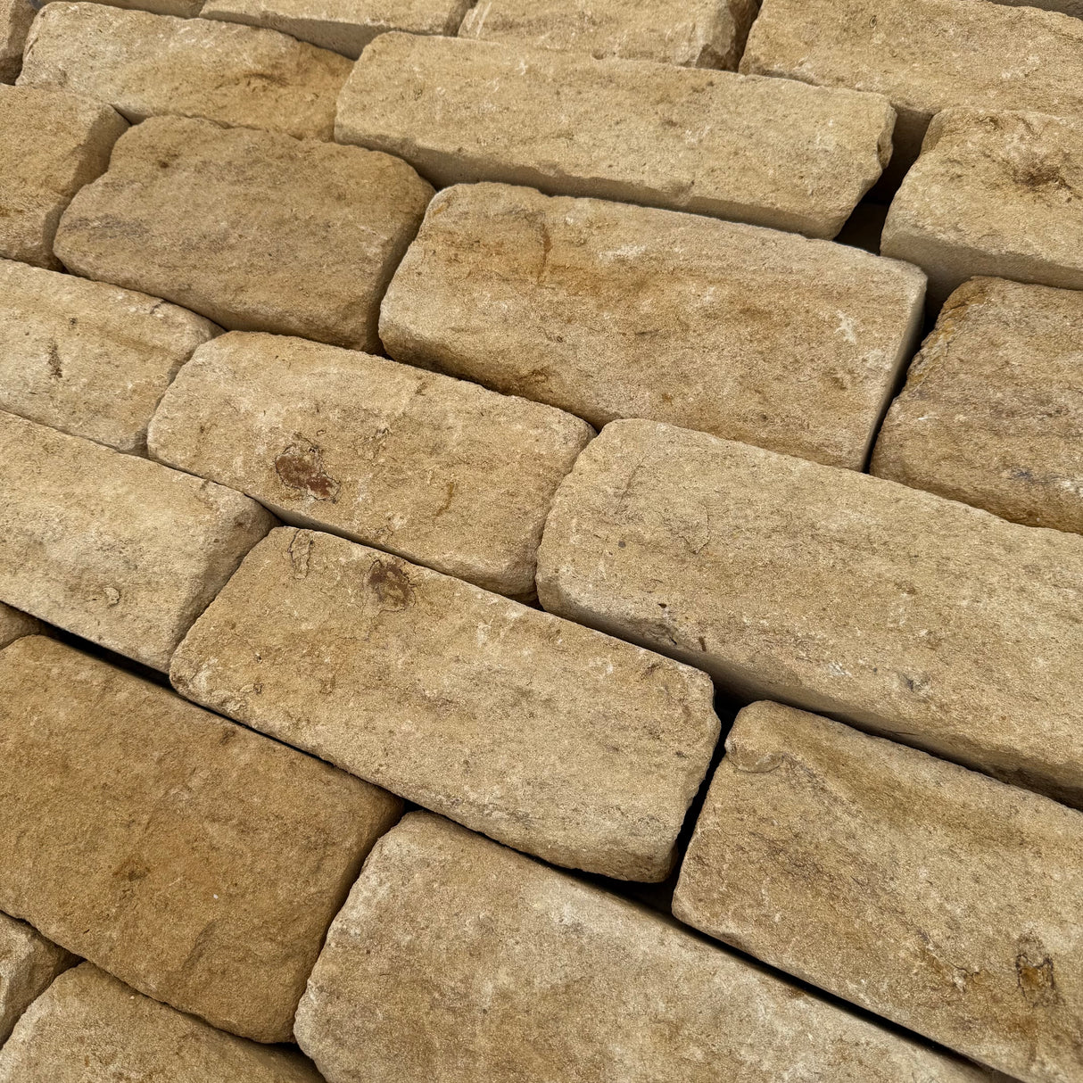 Cotswold Blend Stone Cladding - Per SQM