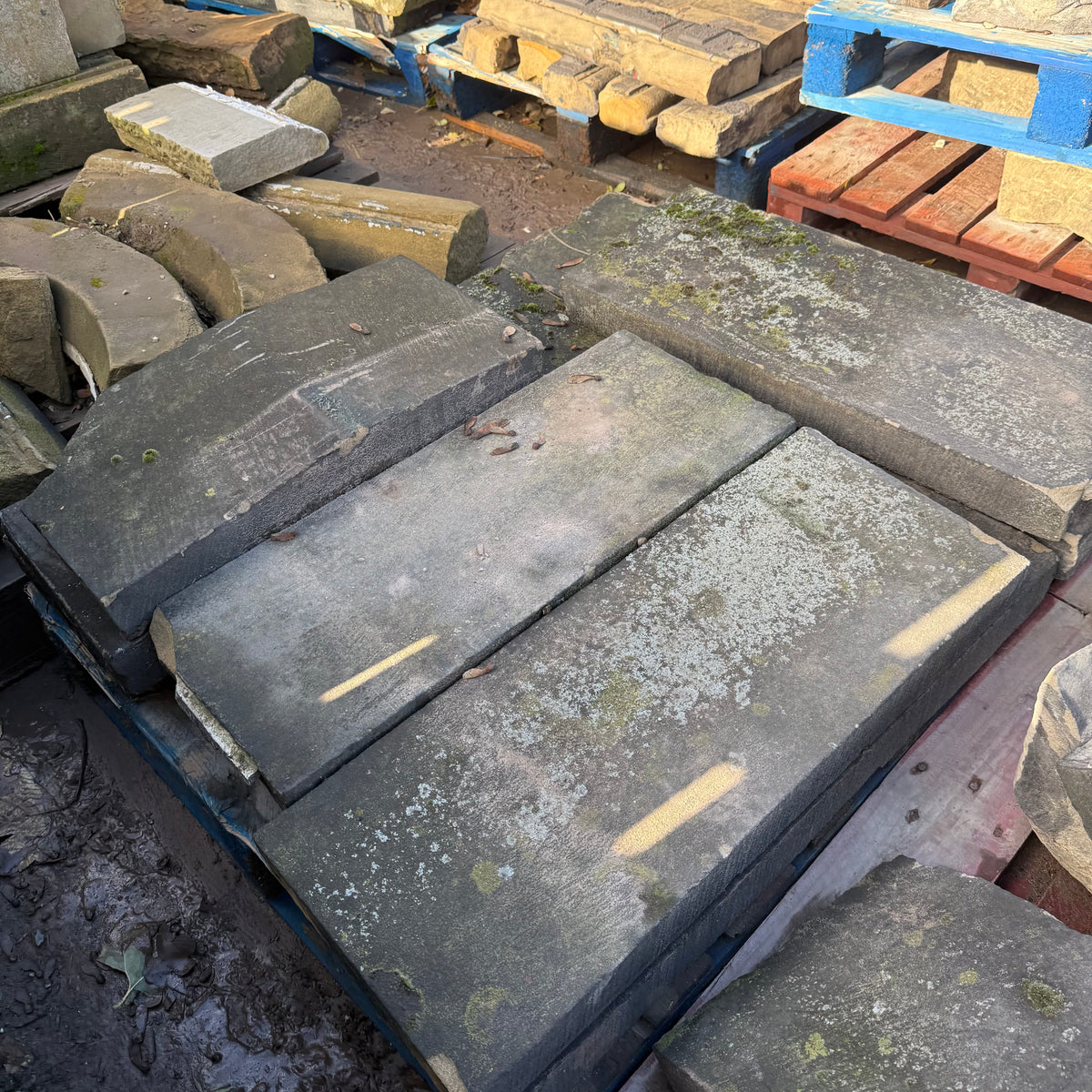 Reclaimed Stone Wall Coping - Job Lot