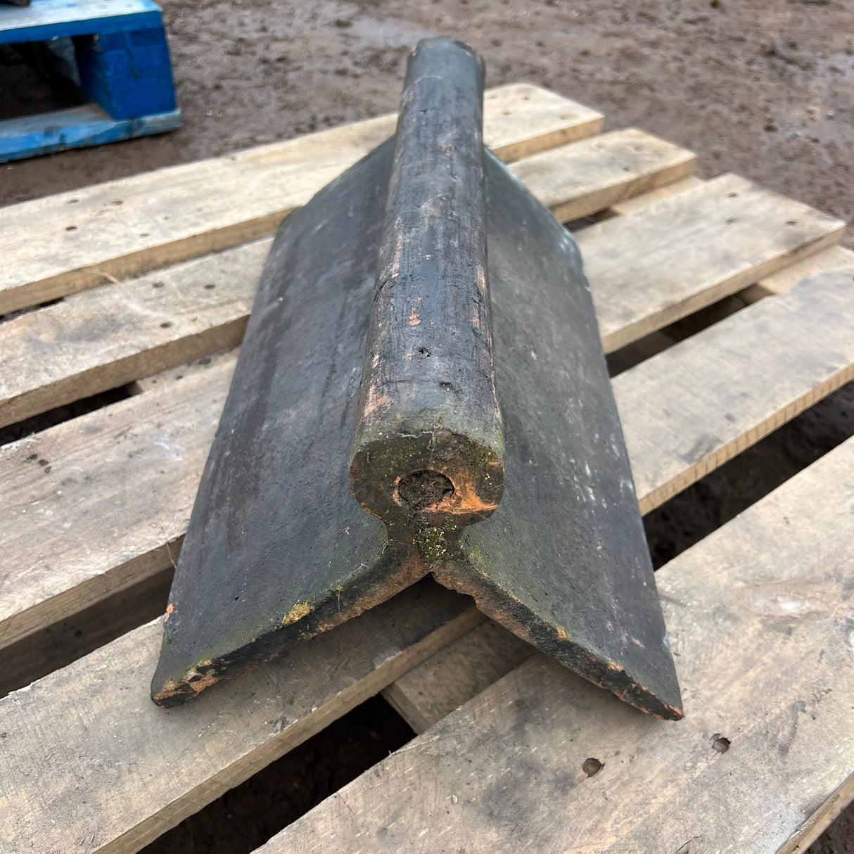 Reclaimed Weathered Blue Roll Top Clay Roof Ridge Tiles - 90 Degree