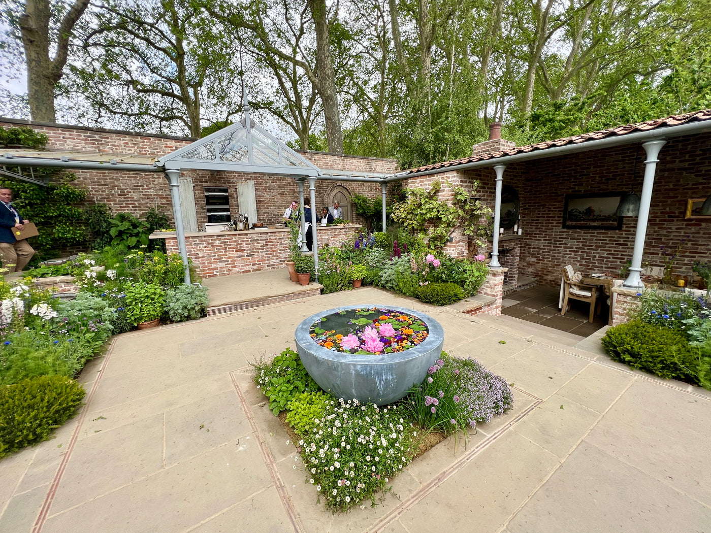 Chelsea Flower Show - Savills Garden 2023