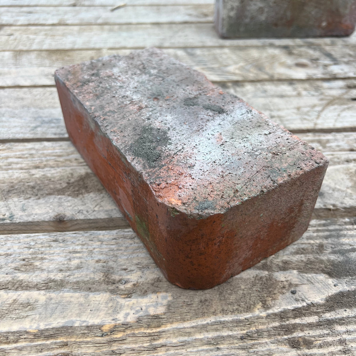 Reclaimed Imperial Pencil Bullnose Brick