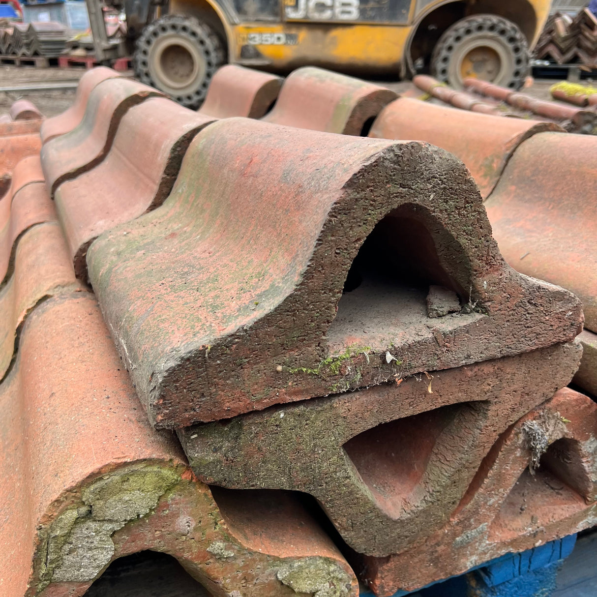 Reclaimed Terracotta Red Red Wall Coping Brick - Job Lot of 28ft