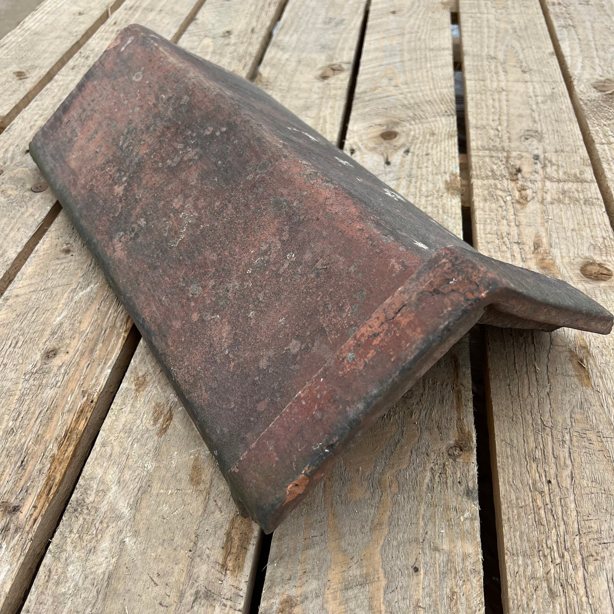 Reclaimed 18" Terracotta Red Triangle Capped Clay Roof Ridge Tile - 110 Degree