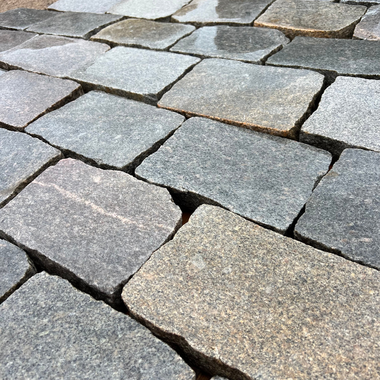 Reclaimed Smooth Granite Cobble Tops - Per SQM