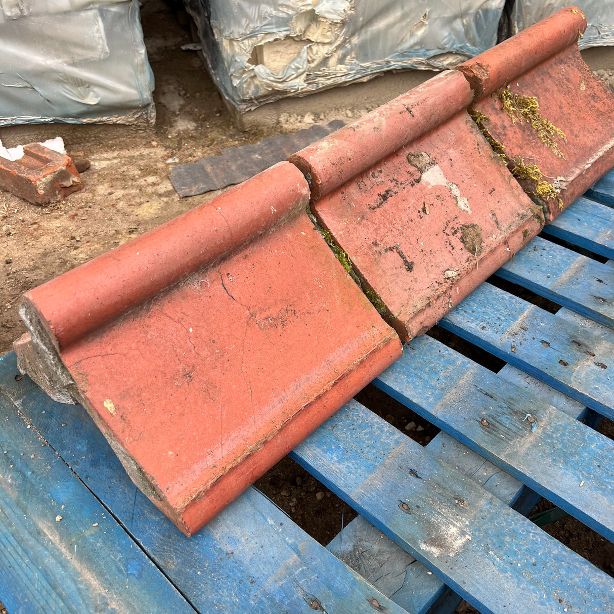 Reclaimed Terracotta Red Roll Top Wall Coping Brick - Job Lot of 3ft
